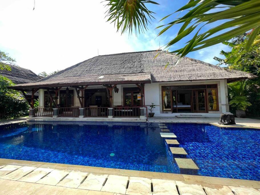 Bali Berg Villa, Sanur Exteriör bild