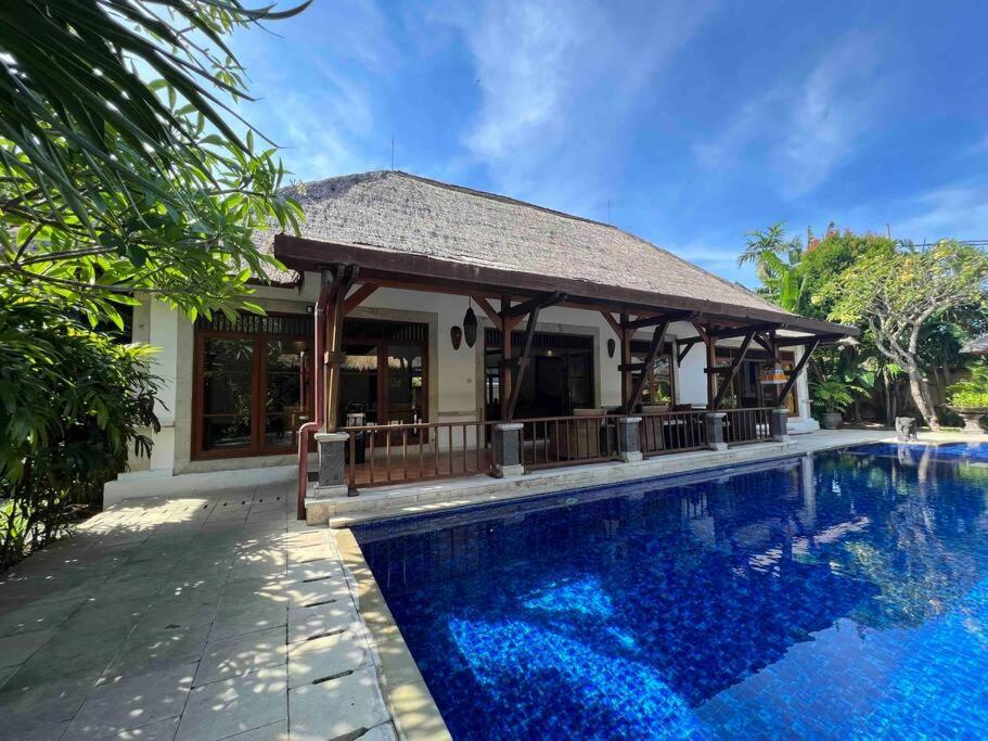 Bali Berg Villa, Sanur Exteriör bild